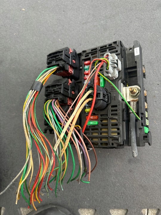 фото №9, Коробка модуль s118983004q bsm-l04-00 citroen peugeot