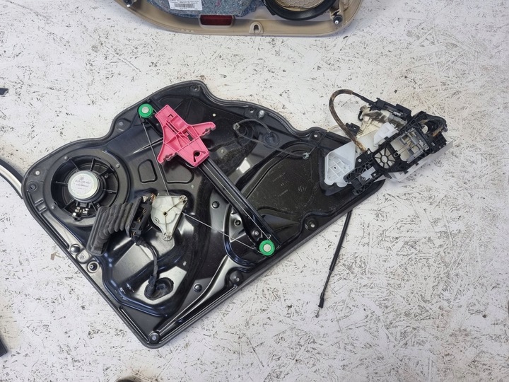 фото №7, Volkswagen passat b7 двері праві оббивка скло механізм планки комплект