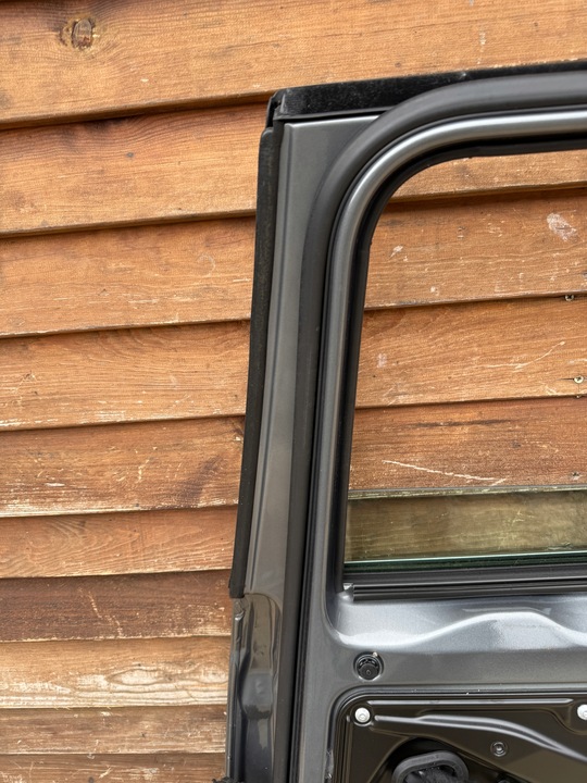 фото №10, Vw passat b6 06r универсал дверь правые зад комплектные