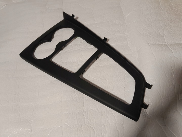 фото №1, Audi a4 b9 рамка туннеля среднего 8w1864241a