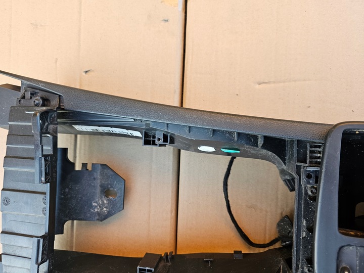 фото №8, Подлокотник чёрный mercedes w207