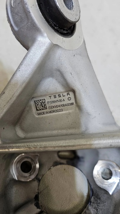 фото №7, Поворотный кулак зад задняя левая tesla модель 3 y p1288411-00-a 1188412-00-f