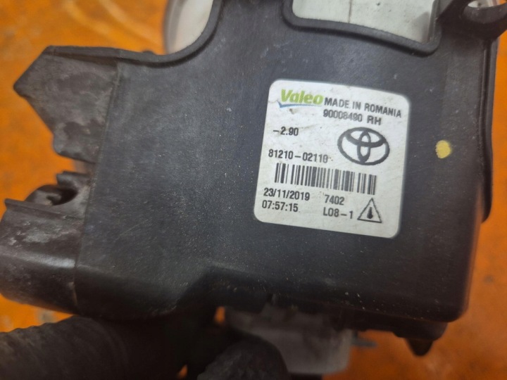 фото №5, Toyota corolla xi e18 13-19 галоген праве перед 81210-02110