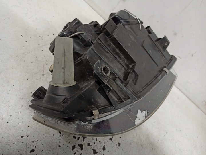 фото №16, Audi a4 b6 cabrio лампа права передня 8h0941004p