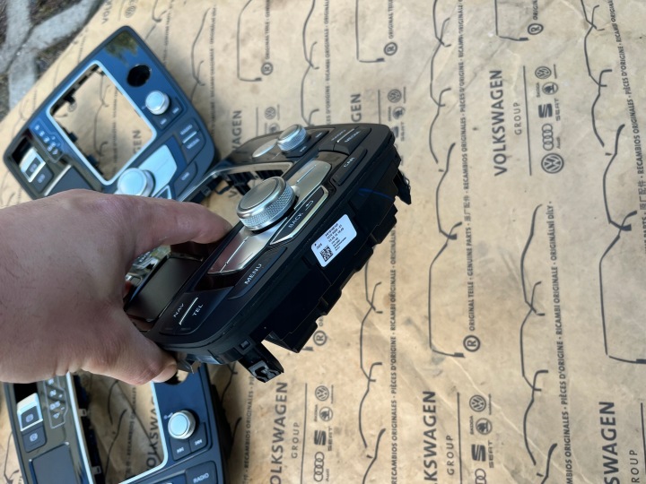 фото №10, Audi a6 c7 a7 4g рестайлінг панель керування mmi touch pad 4g1919610f