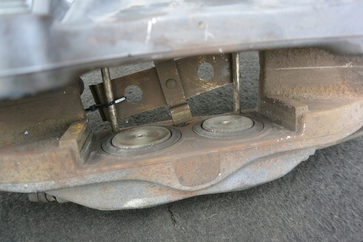 фото №11, Супорт перед правий лівий шланг tesla модель s