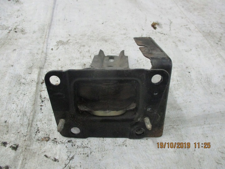 фото №1, Citroen peugeot лапи подушка коробки 1.1 1.4 8v