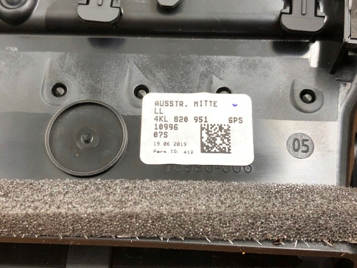 фото №10, Решітка повітропровід планка впуск повітря засіб консолі 6ps audi e-tron 55 20-