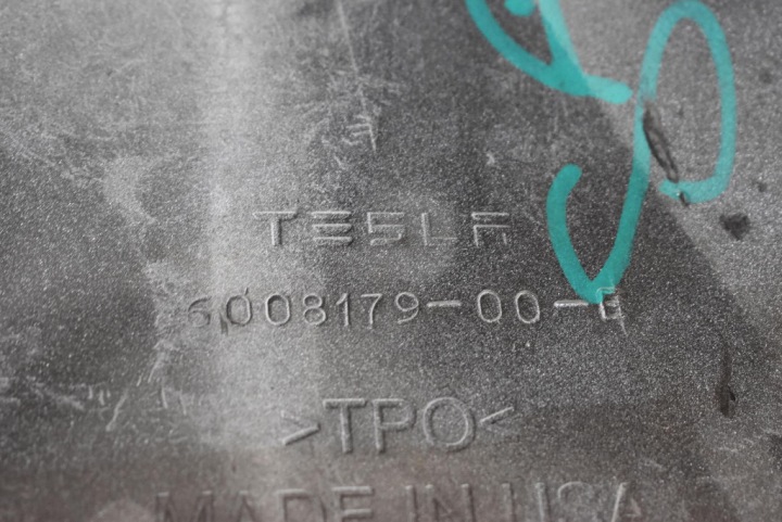фото №13, Задний бампер pbcw pdc tesla модель s performance 12-20