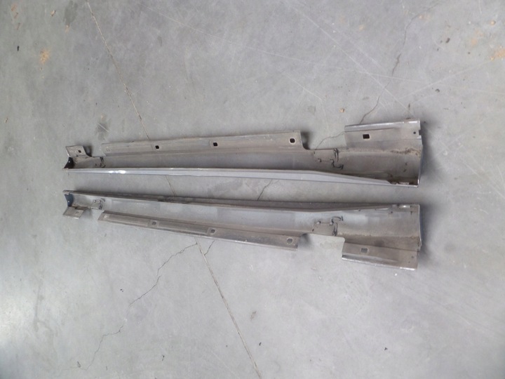 фото №6, Mercedes w117 w176 cla45 amg планки пороговые левая правая цвет 787