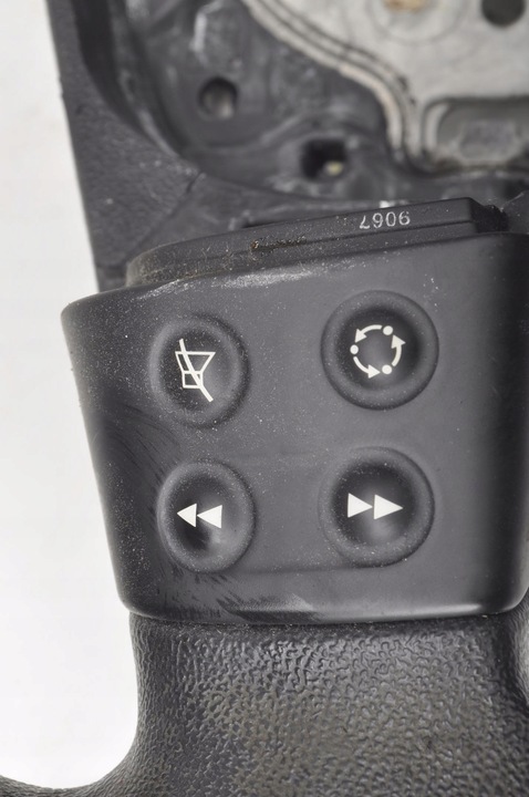 фото №11, Fabia ii руль пластиковая многофункциональная