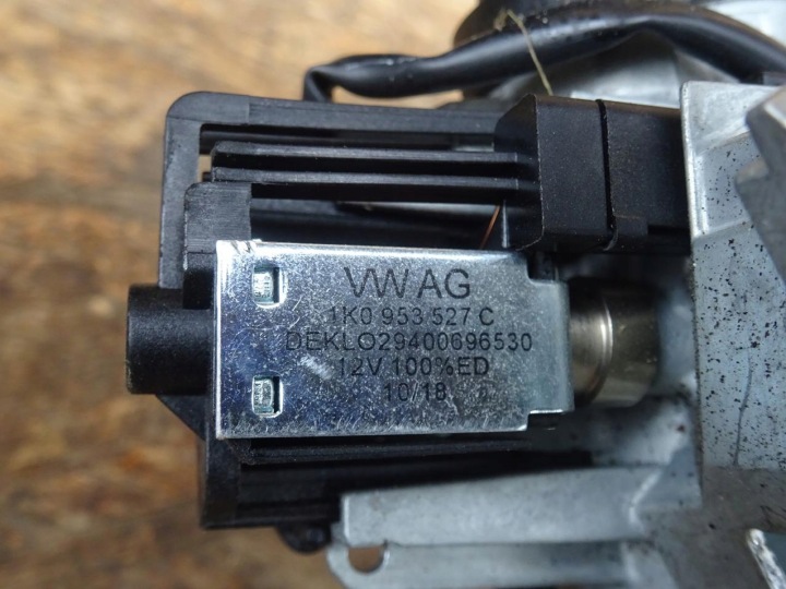 фото №11, Audi q3 8u a3 8p замок запалювання ключ комплект 1k0953527c 8e0837220r