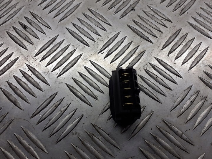 фото №2, Кнопка перемикач замка центрального thalia i