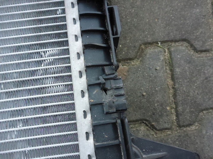 фото №10, Audi радиаторов воды 80a121251d оригинал повреждённая