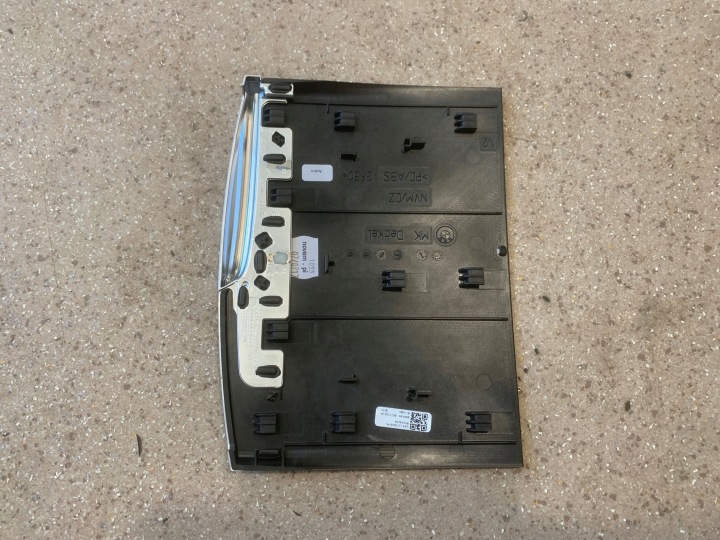 фото №14, Молдинг консоли средней перед bmw 5 g30 g31 g38 8071702