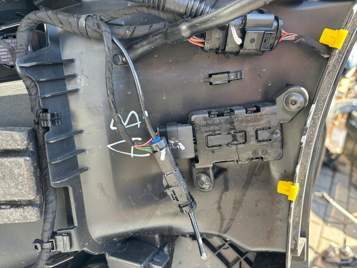 фото №14, Audi a5 b10 бампер перед комплектный pdc омыватель камера радар