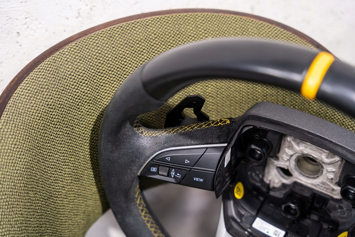 фото №11, Оригінальна кермо lamborghini urus кермо пелюстки оригінал 2018 -