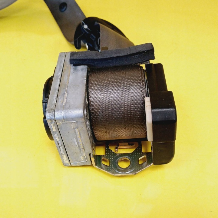 фото №8, Pas безпеки праве перед seat leon 1m0857706a nr832