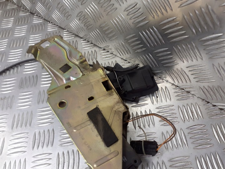 фото №2, Замок двері лівий перед smart fortwo 2pin