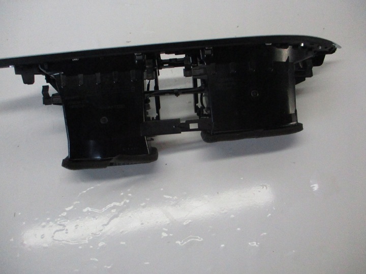 фото №6, Audi a6 c7 решітка повітропровід середня 4g1820951 європа