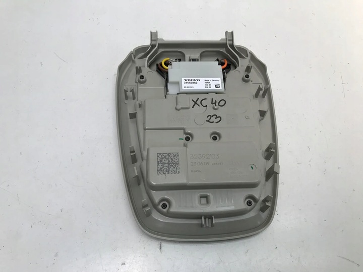 фото №3, Volvo xc 40 xc40 2023 лампа освітлення кабіни інтер'єру 31652852 32392103