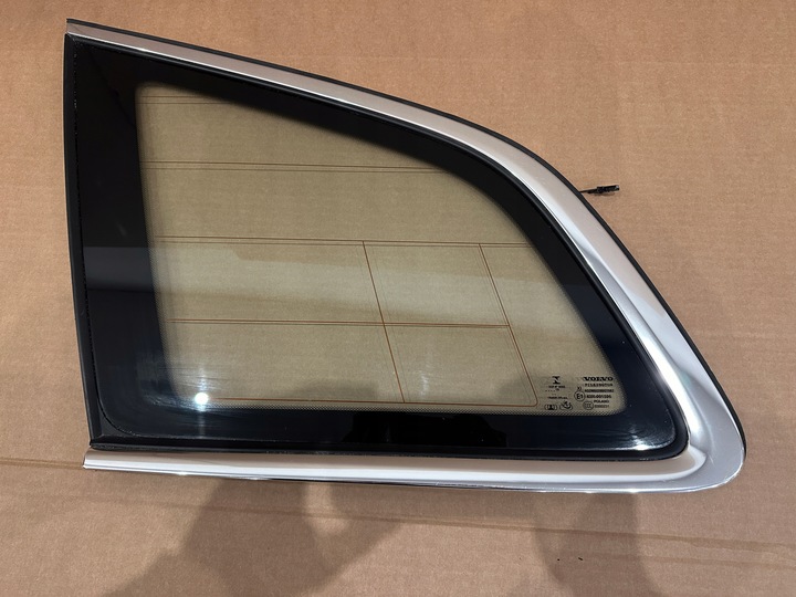 фото №1, Volvo xc60 ii 18-23 скло задня ліва кузовна клеєна