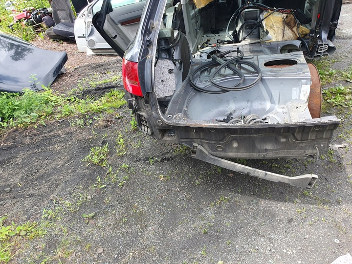 фото №12, Стекло задняя правая зад универсал кузовная audi a6 c6 2005 2,4b 180km lz7q