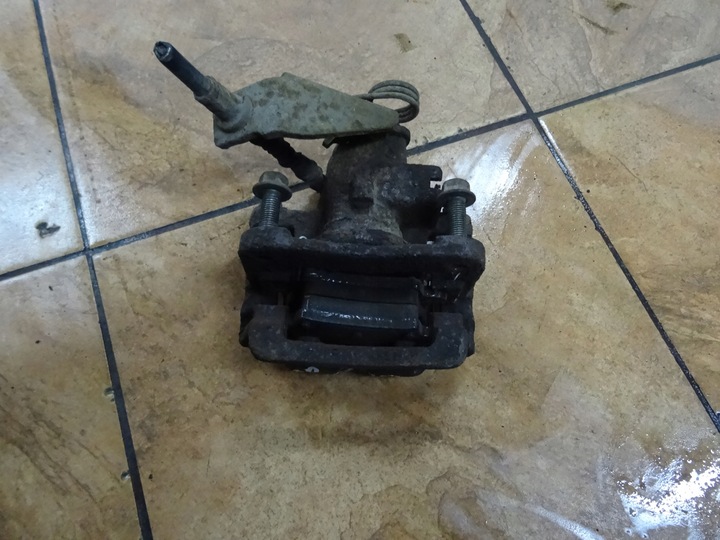 фото №5, Honda civic viii ufo 2.2d 05' ang суппорт правый зад