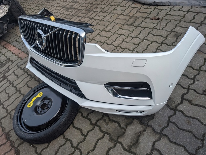 фото №7, Volvo xc60 ii бампер написи 6pdc камера 707