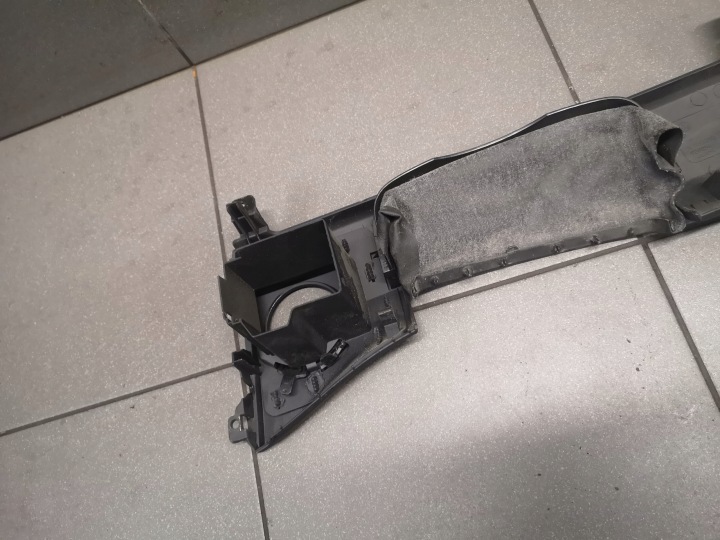 фото №10, Корпус колонки панелі vw passat b6 eu 3c1857200d