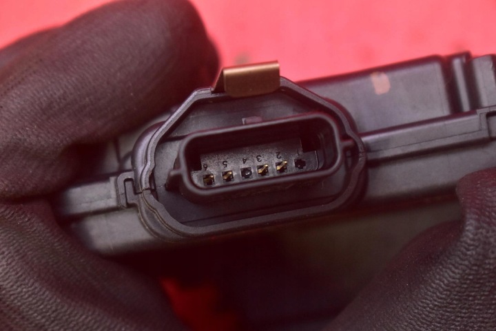 фото №7, Замок двері праві перед переднє eu 805024563r renault clio 4 iv універсал 12-20