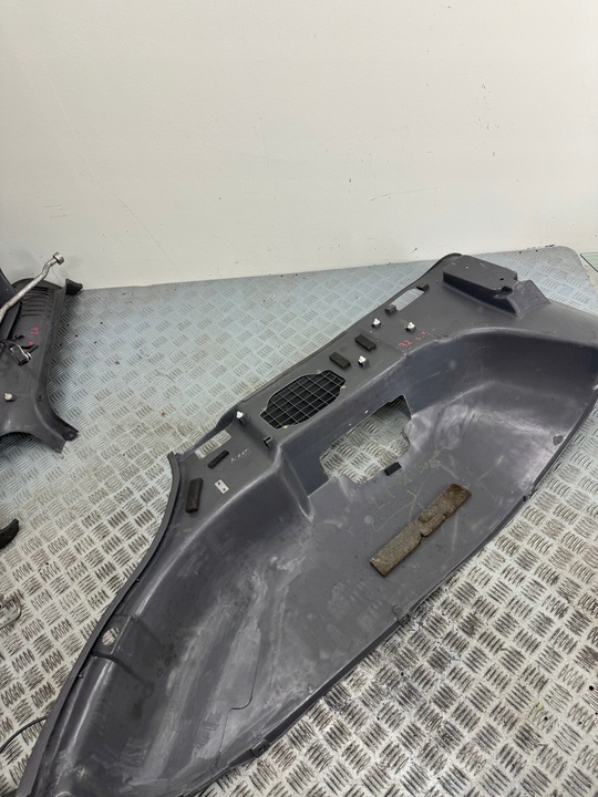 фото №6, Боковина оббивка багажника лівий зад mitsubishi pajero ii mb652721-34