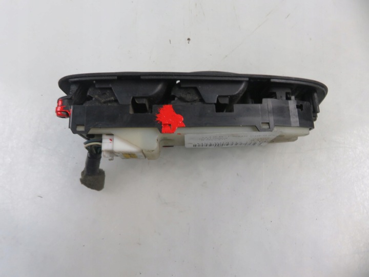 фото №8, Панель стекло toyota avensis ii t25 8480205210b0