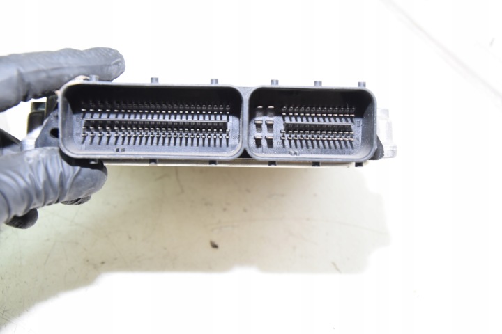 фото №4, Блок керування двигуном (ecu) bmw 320d m47 0281011122 комплект