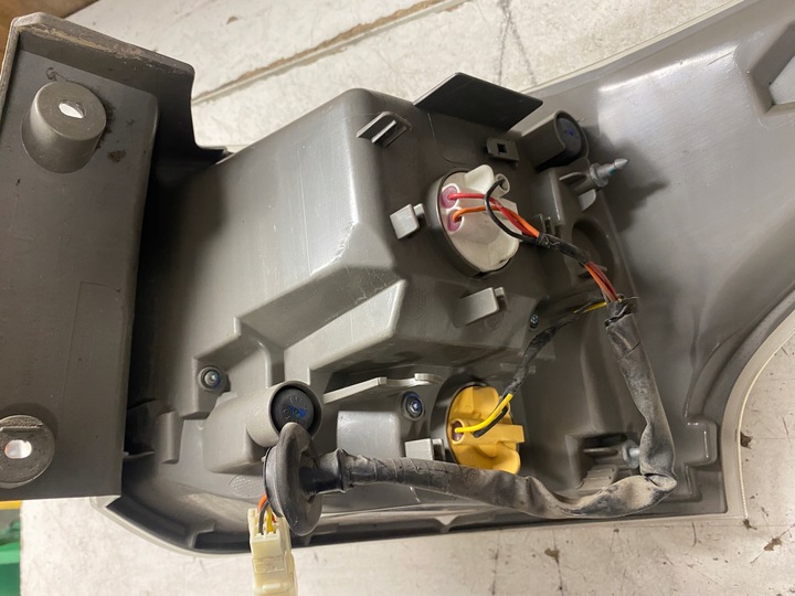 фото №10, Mitsubishi outlander iii лампа лівий зад 8330a787