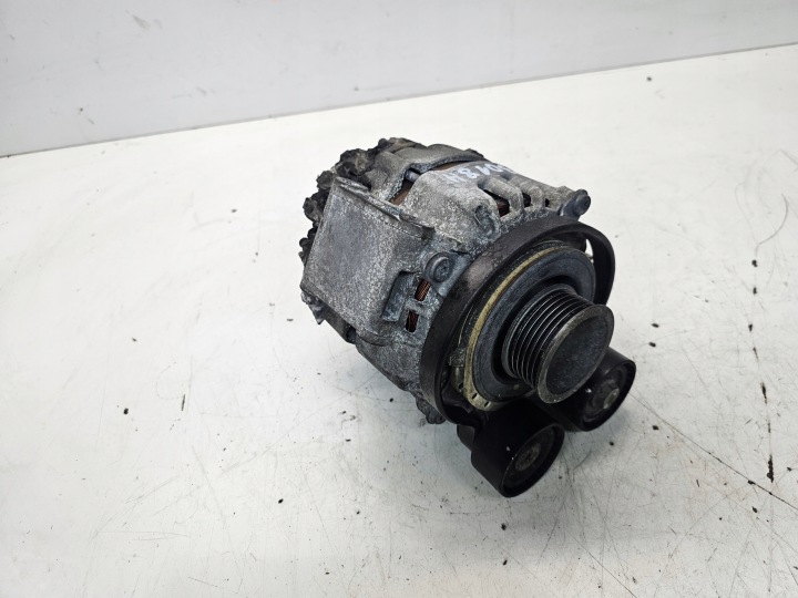 фото №10, Генератор audi a4 b9 a5 q5 06l903018h повреждённый