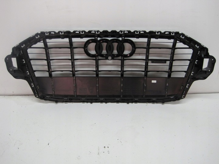 фото №13, Решётка решётка радиатора audi q7 4m0 царапины