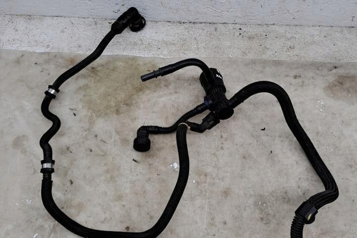 фото №9, Насос воды land rover range rover velar l560 h4p39c915aa 2021