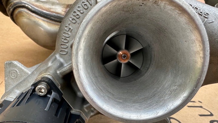 фото №13, Mercedes m264 2.0 бензин турбонагнітач турбіна turbo a2640901300