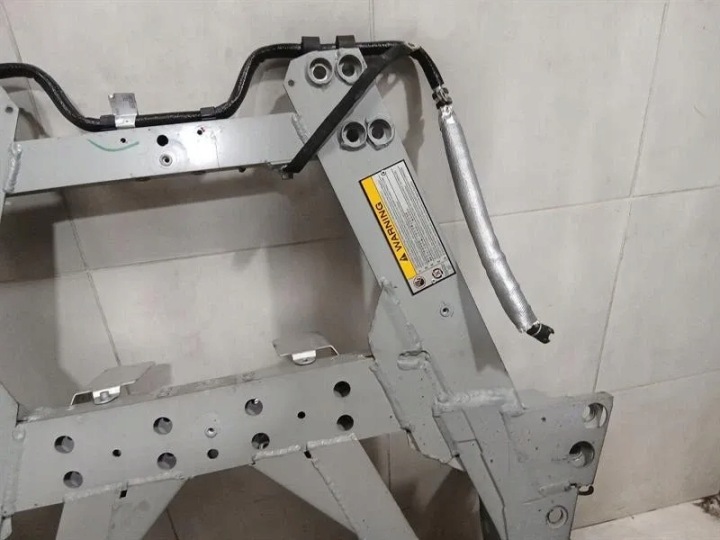 фото №10, Ferrari gtc4 lusso t 3.9 v8 f151m subframe rear 321996 axle frame