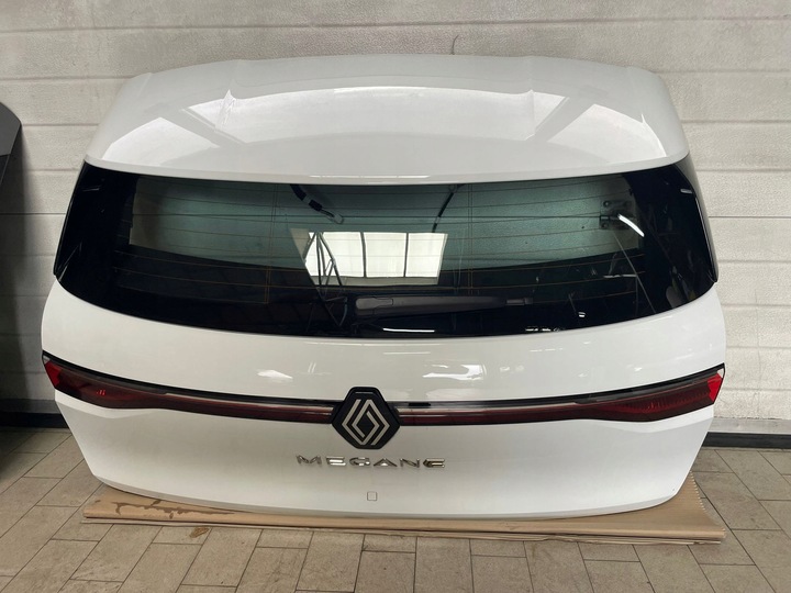 фото №3, Крышка крышка багажника стекло renault megane v e-tech ov69