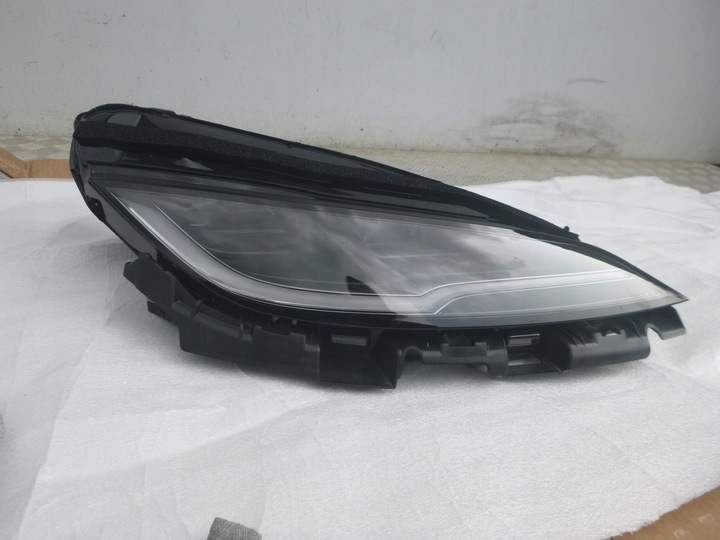 фото №1, Tesla модель 3 рестайлинг полный led фара правые 1760889-00-f org