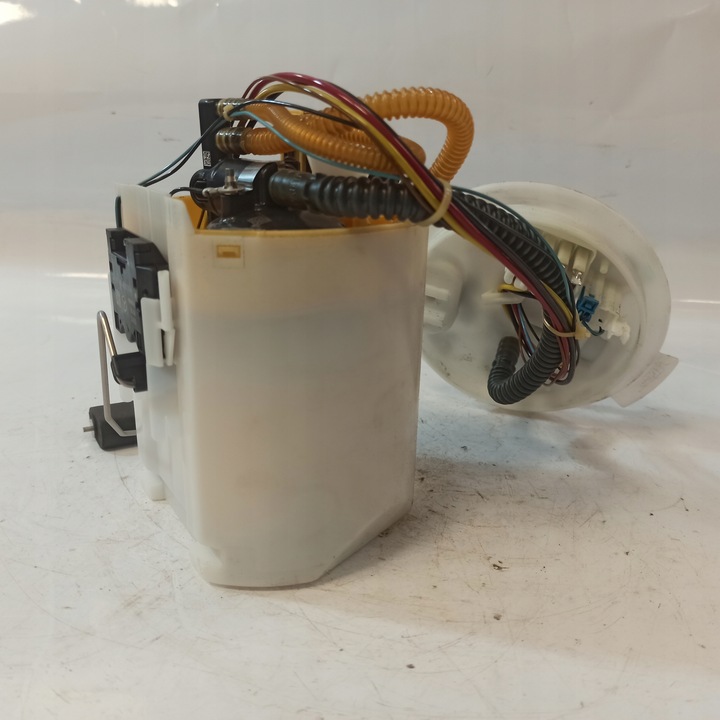 фото №8, Mercedes-benz w177 amg a35 2.0 b насос топлива a2474703300