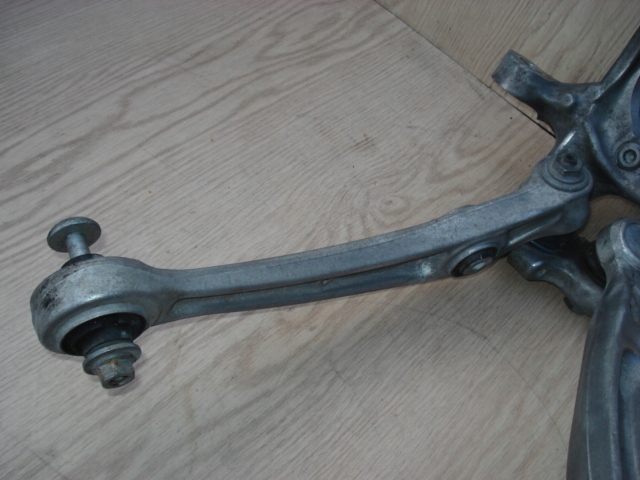 фото №10, Audi a4 b8 a5 8t a6 q5 поворотна опора права праве перед 8k0407258g 8k0407252q pń