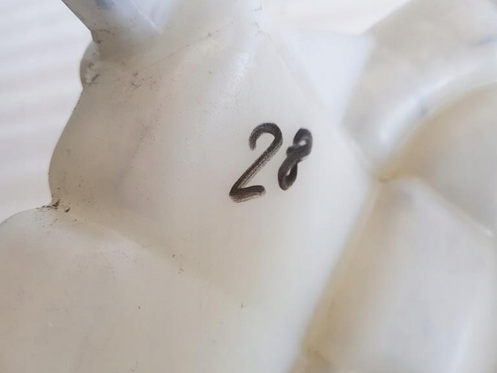 фото №9, Audi a6 c6 бачок расширительный 4f0121403n