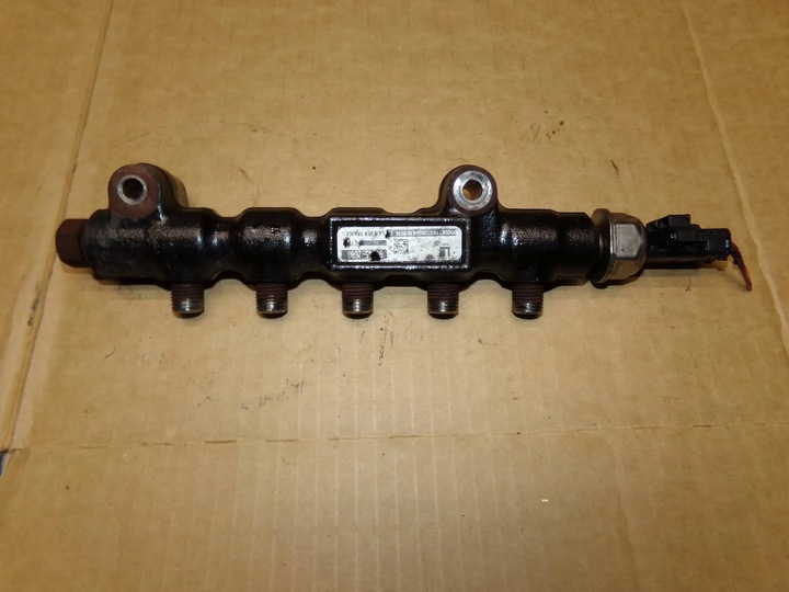 фото №1, Планка впрыскивающий 9654592680 citroen c5 c4 1.6 hdi