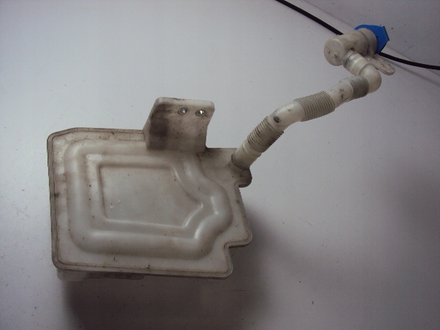 фото №1, Бачок склоомивача skoda octavia ii 04-13 golf v