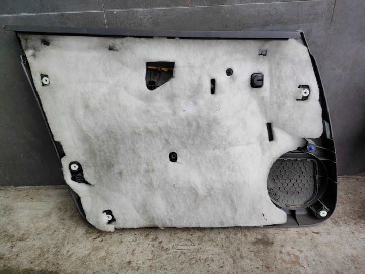 фото №8, Audi a3 8p боковина обивка дверь правые перед 5d 8p4867106