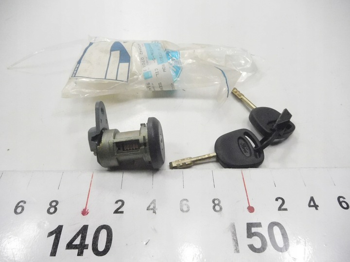 фото №8, Вставка замка дверь правый перед ford fiesta mk3 escort mk4 оригинальный номер 6945706