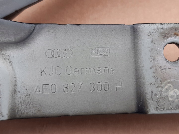 фото №9, Audi a8 d3 петля кришки багажника лівий + праві kpl